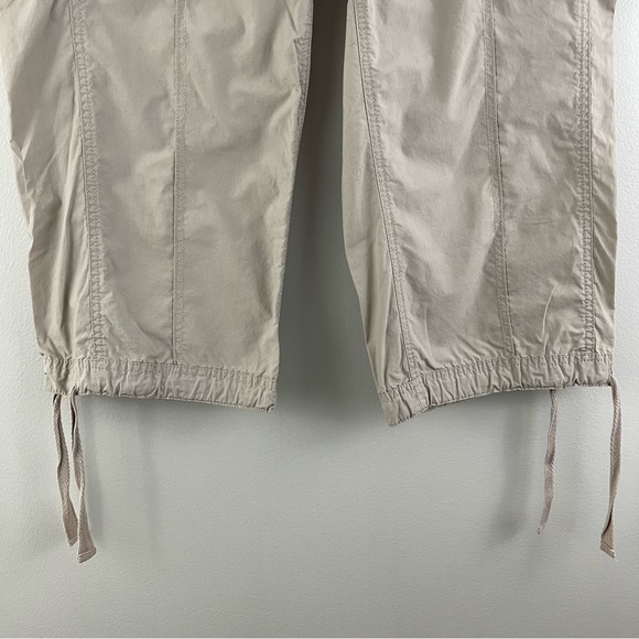 NEW YORK & CO. Y2K Khaki Beige Mid Rise Lightweight Cropped Capri Cargo Pants - Picture 7 of 14